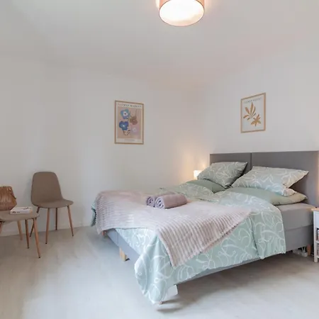 Apartment Njoy! Modern & Chic - Stuttgart Messe - Perfekt Fuer Work & Travel *